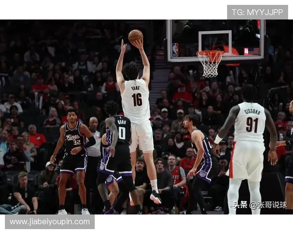 杨瀚森砍下全场新高16分4板3帽 开拓者险胜国王收获季前赛首胜 杨瀚森砍下全场新高16分4板3帽 开拓者险胜国王收获季前赛首胜