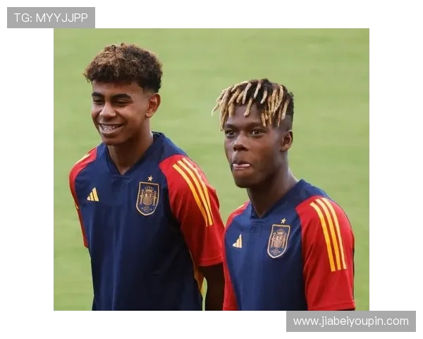 拙劣尼科搞笑演出 亚马尔妙传助队友轻松进球