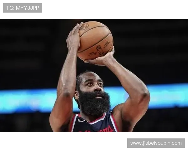 哈登尽力引领球队却遭遇失利12投仅5中三分球命中率低迷表现令人失望